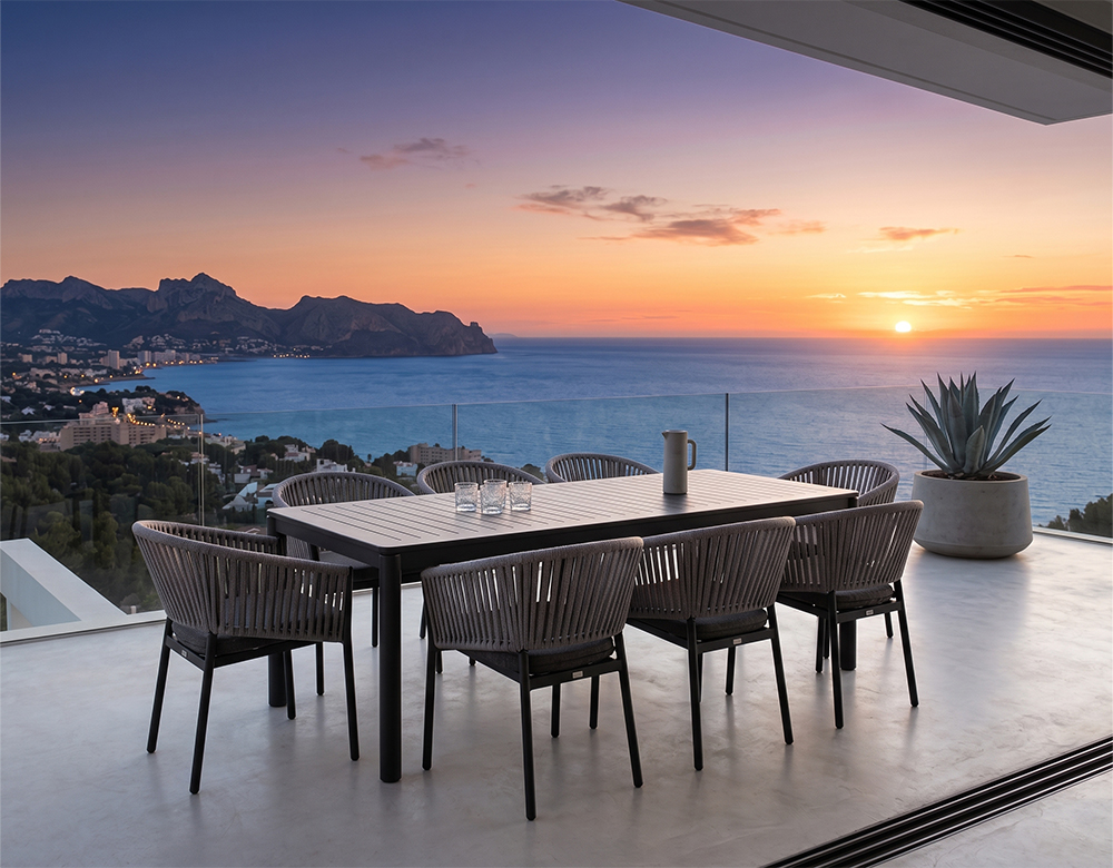 ARMANI DINING SET - Image 2